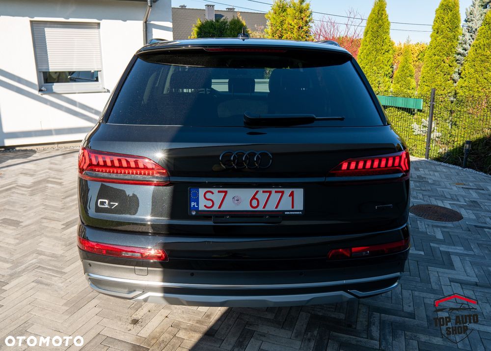 Audi Q7 - 8