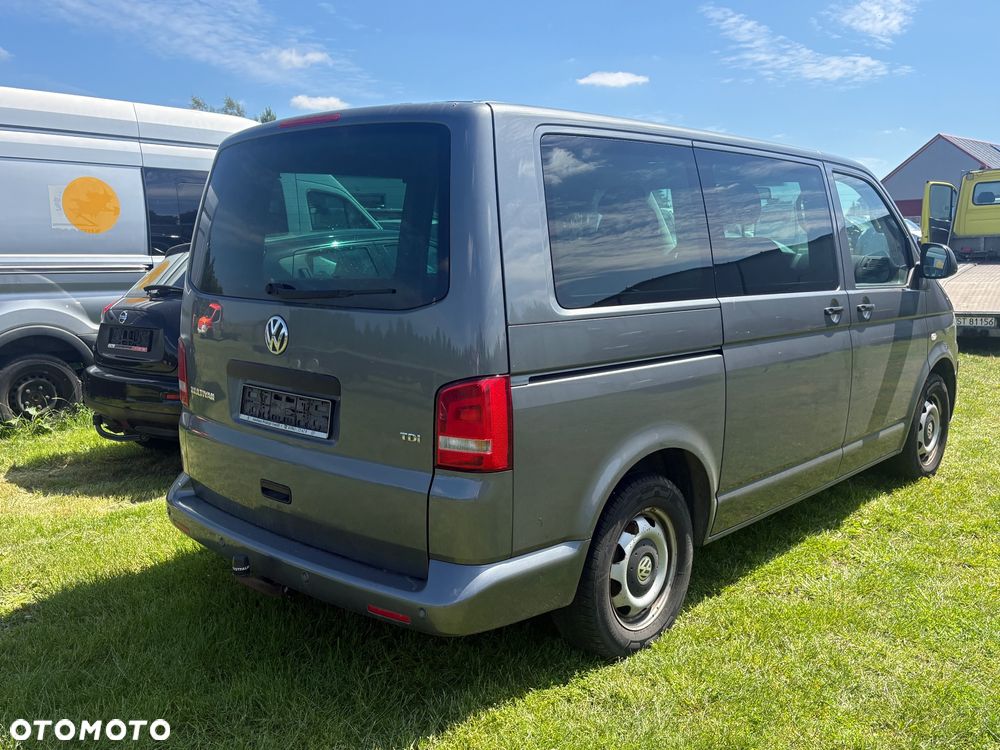 Volkswagen Multivan - 4