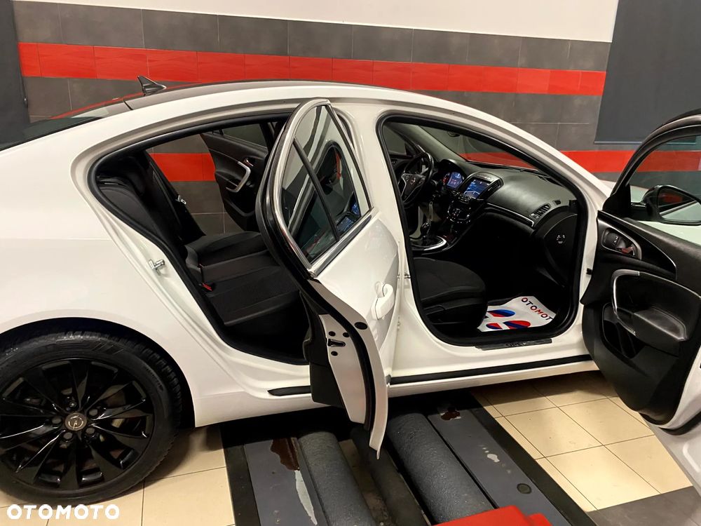 Opel Insignia 1.4 T Cosmo S&S - 21