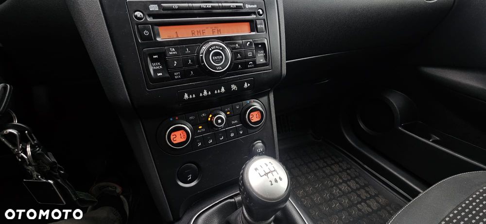 Nissan Qashqai 2.0 dCi 4 x 4 DPF tekna - 21