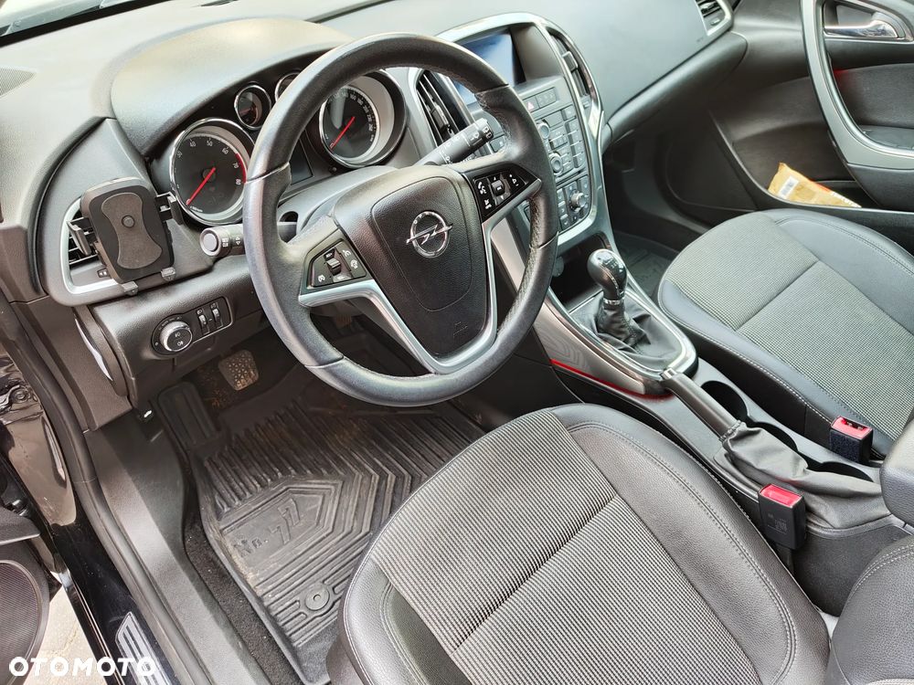 Opel Astra 1.4 Turbo Cosmo - 9