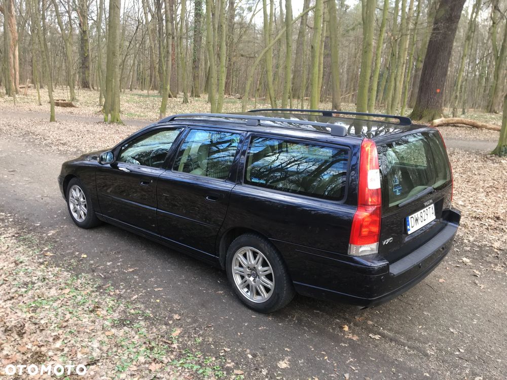 Volvo V70 D5 Momentum - 5