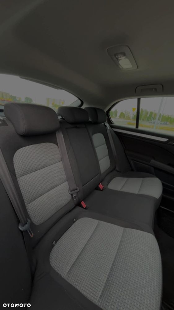Skoda Superb 2.0 TDI Active - 10