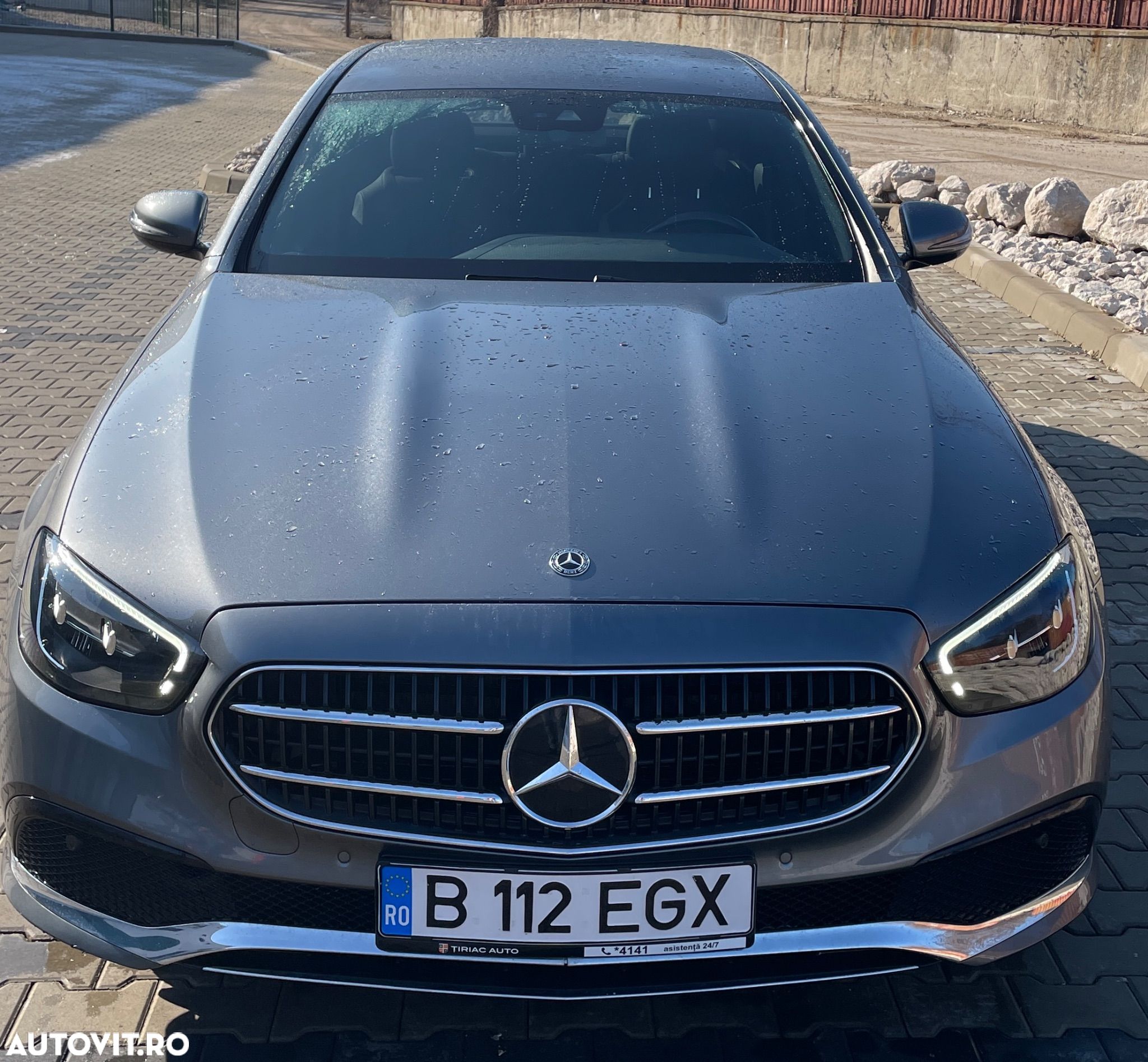 Mercedes-Benz E 220 d Aut. - 1