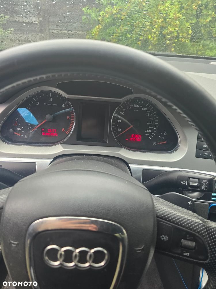 Audi A6 Allroad - 10