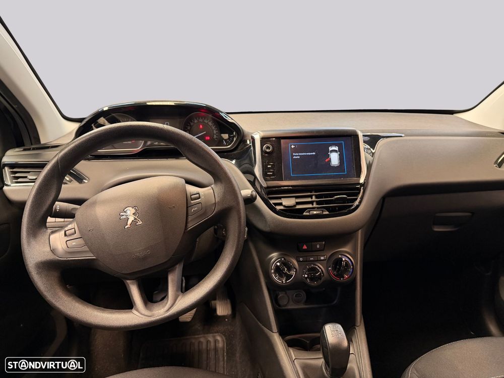 Peugeot 208 - 13