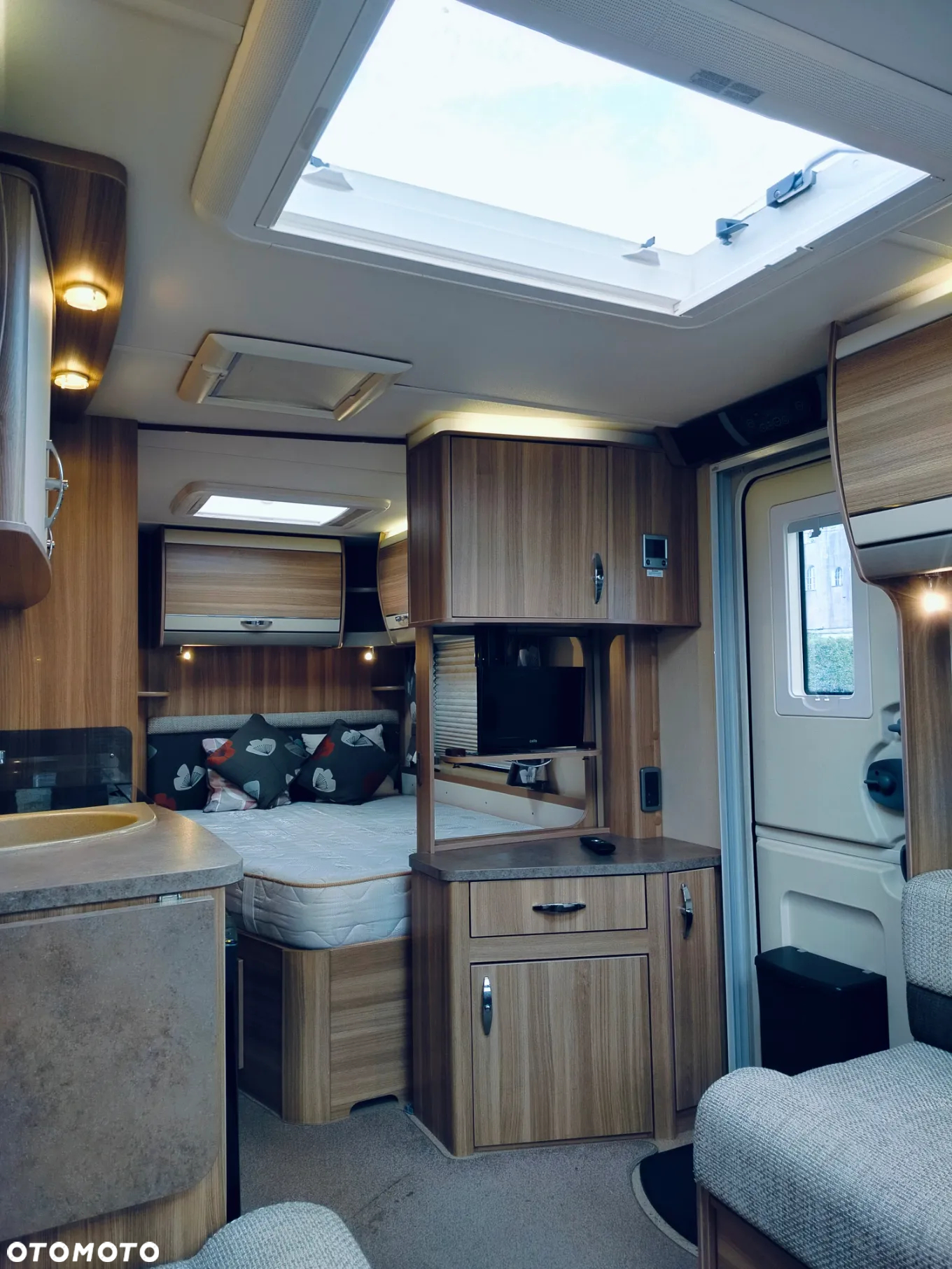 SWIFT Sterling Elite Amber - 6