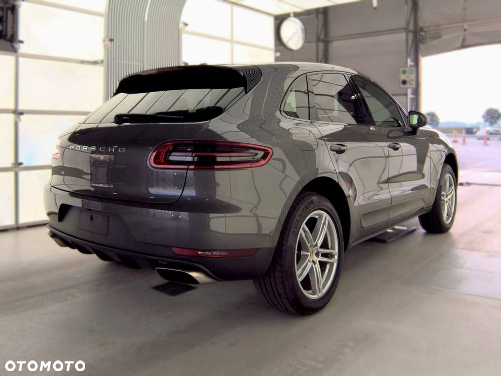 Porsche Macan Standard - 3