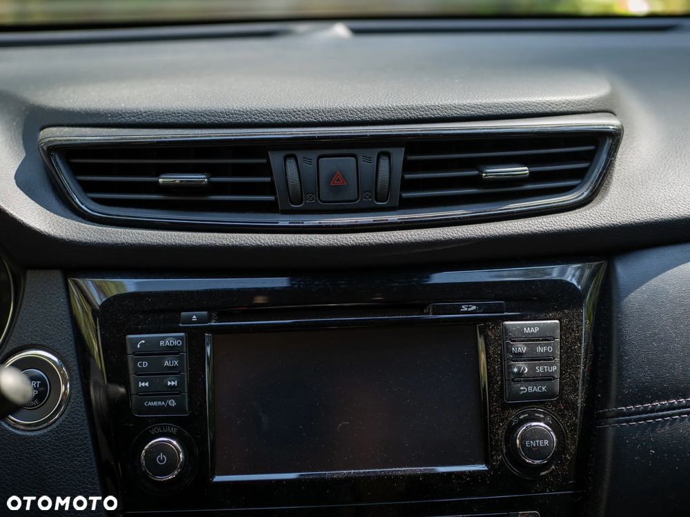 Nissan X-Trail 2.0 dCi Tekna 4WD Xtronic - 22