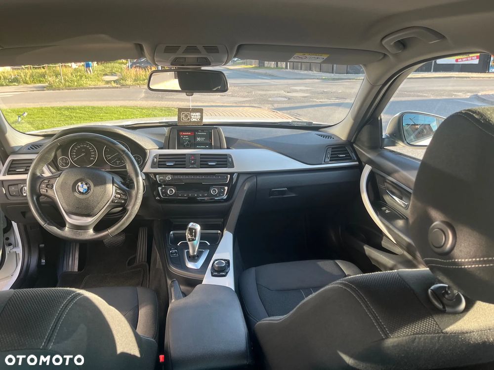 BMW Seria 3 318d Advantage - 9