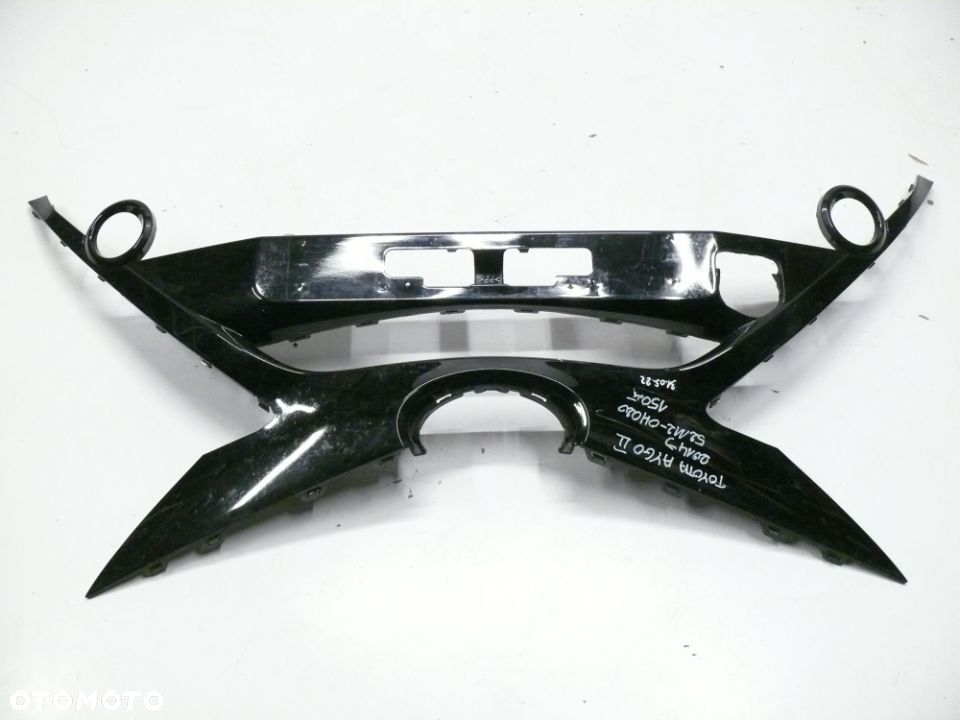 ATRAPA GRILL TOYOTA AYGO II 2014 - 3