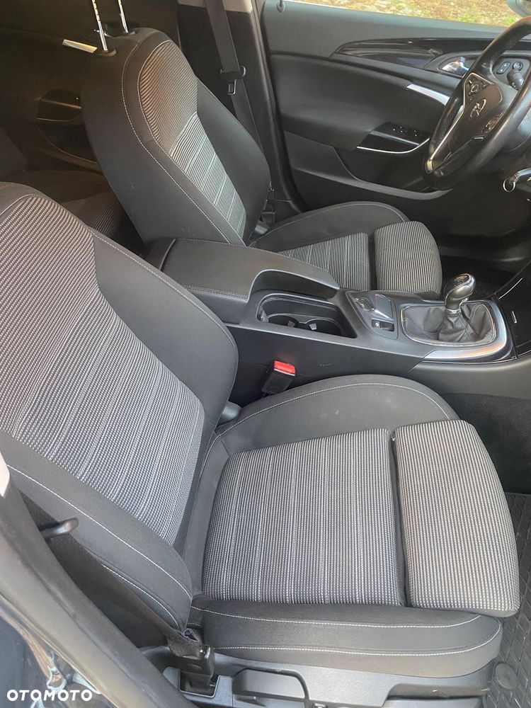 Opel Insignia - 17