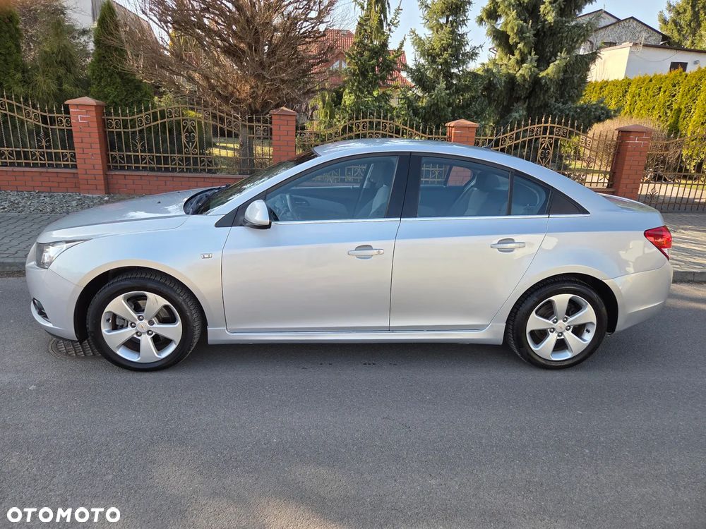 Chevrolet Cruze 2.0 LT - 9