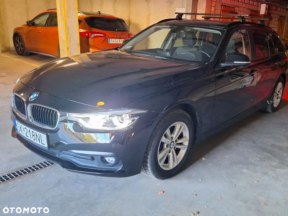 BMW 3 Series 2018 photo 2