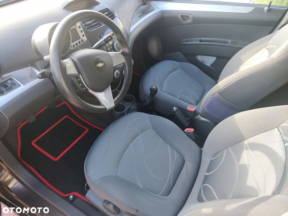 Chevrolet Spark - 23