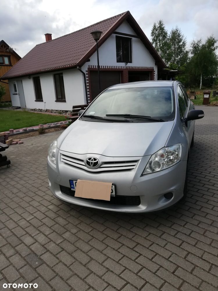 Toyota Auris 1.4 D-4D Luna EU5 - 1