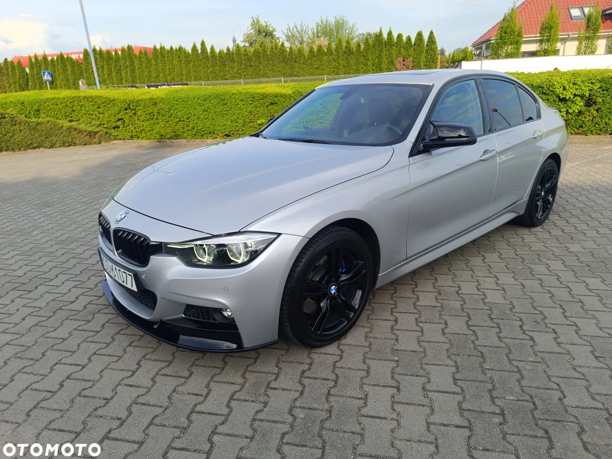 BMW Seria 3 330i xDrive M Sport - 10