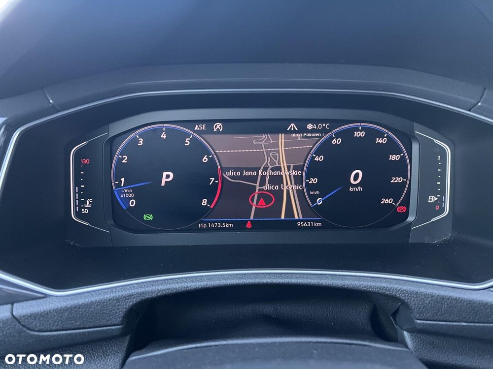 Volkswagen T-Roc - 11