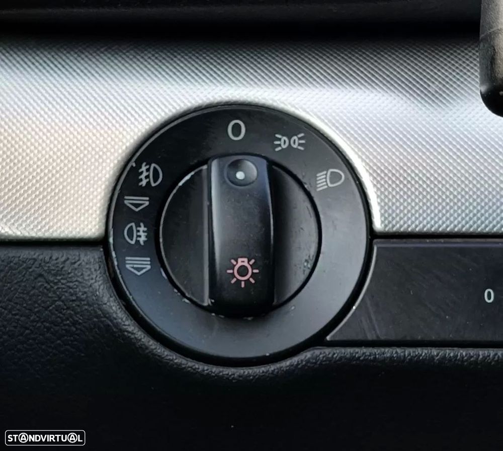 Audi A4 2.0 TDI S-line - 24