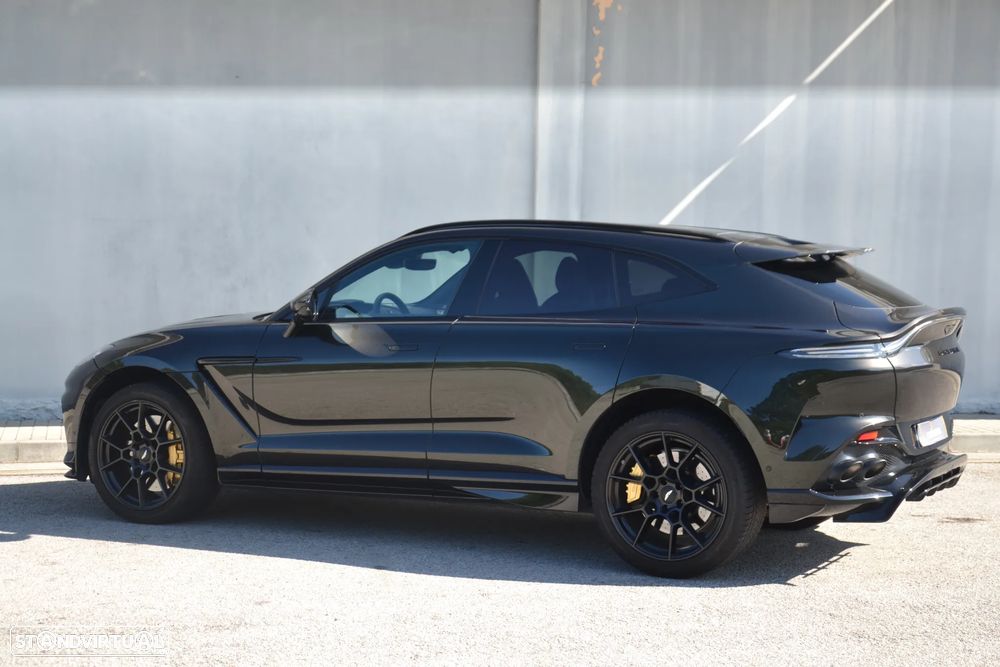 Aston Martin DBX 707 - 12