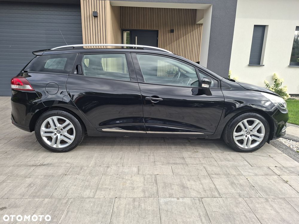 Renault Clio - 5