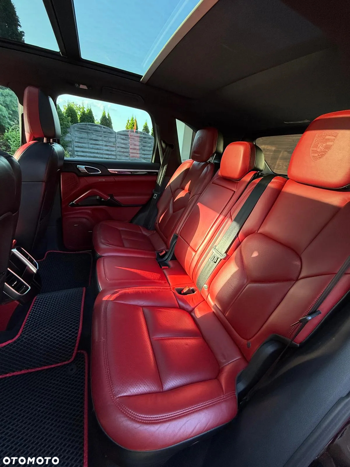 Porsche Cayenne S Platinum Edition - 4