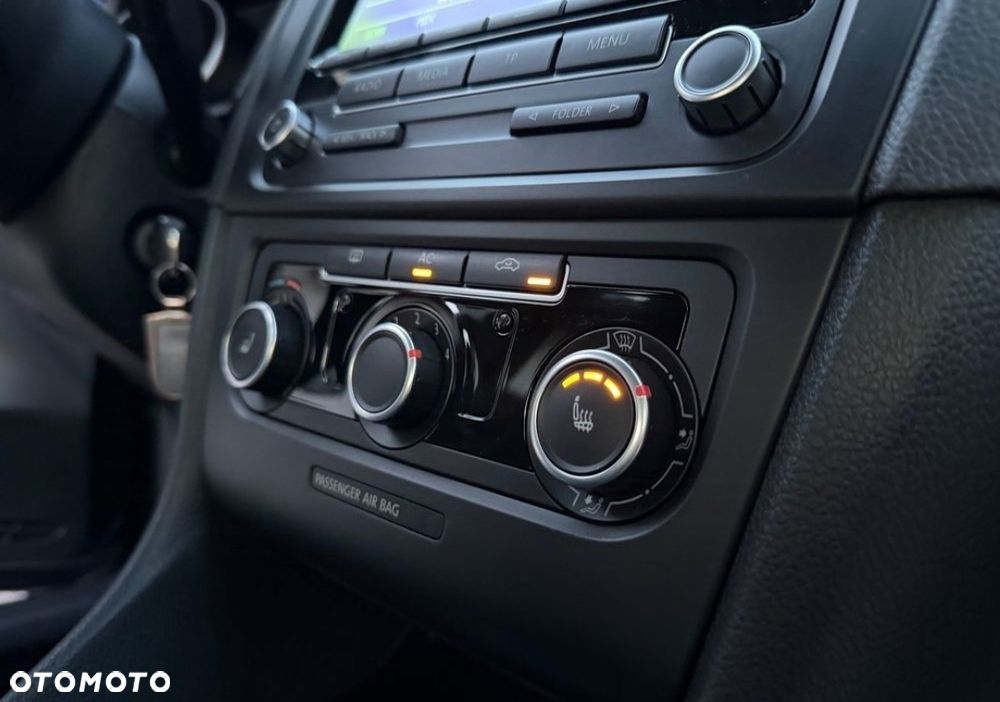 Volkswagen Golf 1.2 TSI BlueMot CityLine - 12