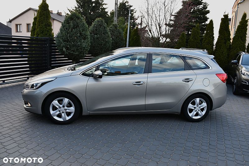 Kia Ceed 1.6 GDI Platinum Edition - 27