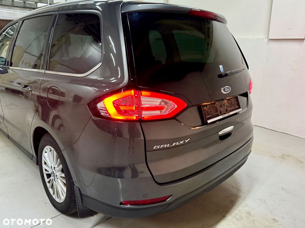 Ford Galaxy 2.0 TDCi Titanium - 12