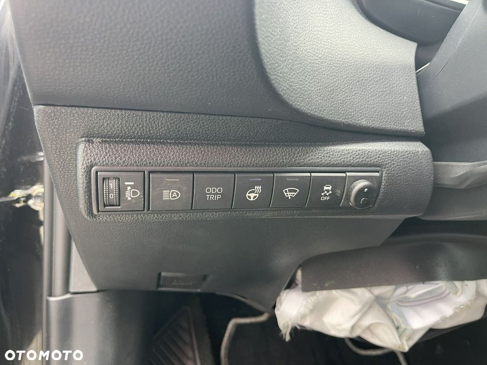Toyota Corolla 1.8 Hybrid Comfort - 17