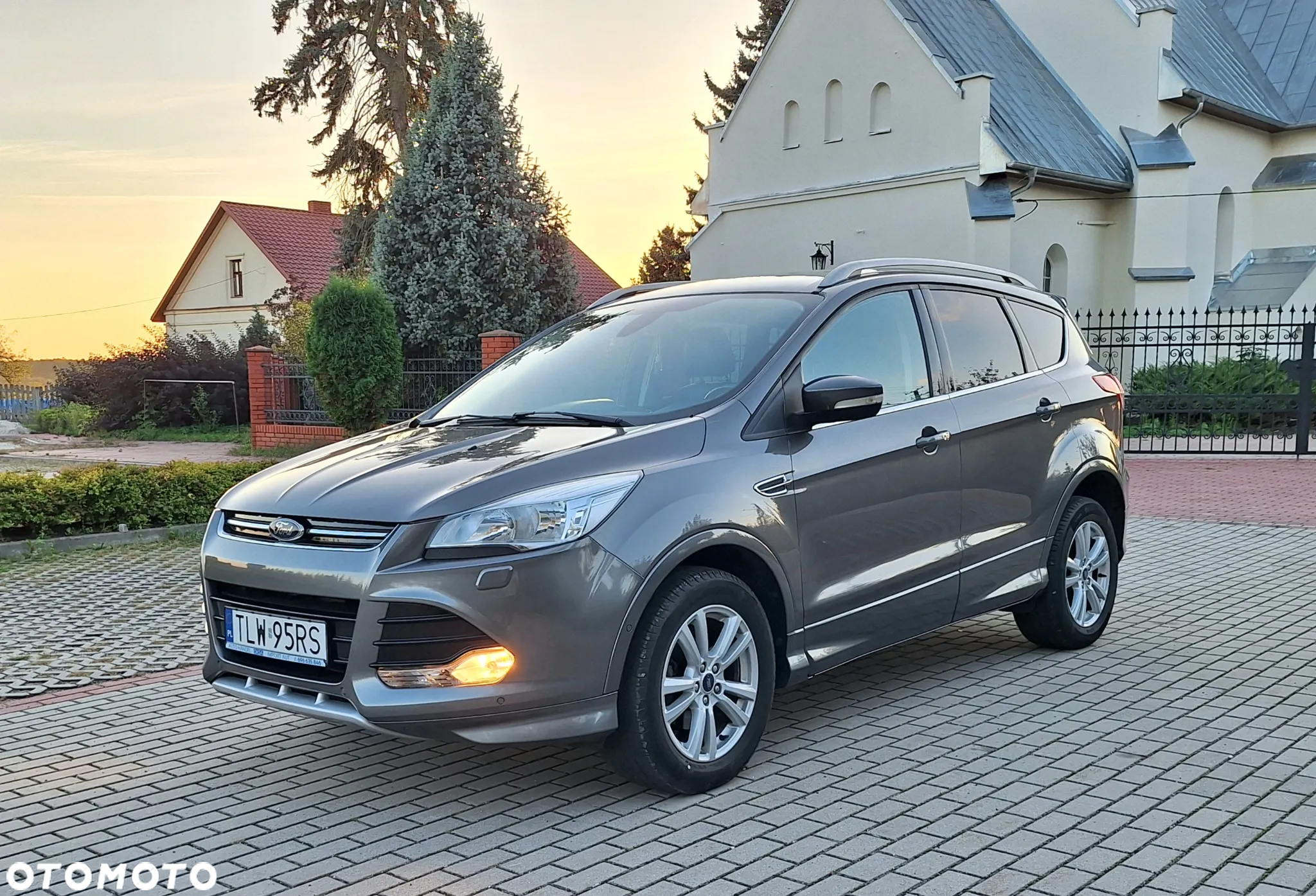 Ford Kuga 1.6 EcoBoost 2x4 Titanium - 20