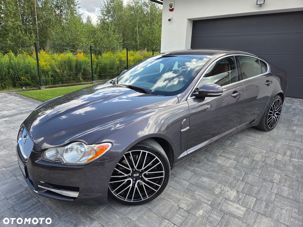 Jaguar XF 3.0 V6 S - 1