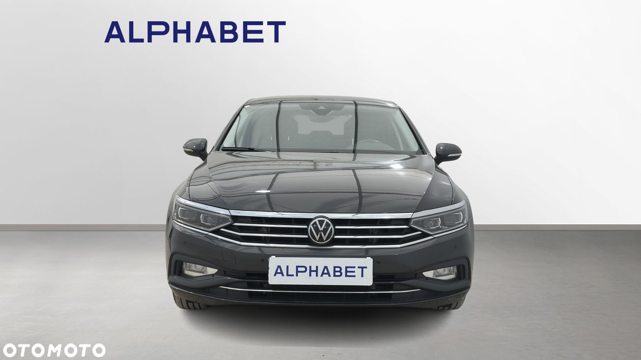 Volkswagen Passat - 8