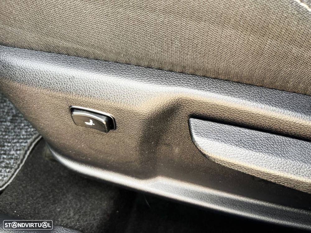 Kia Ceed SW 1.6 CRDi GT Line - 24