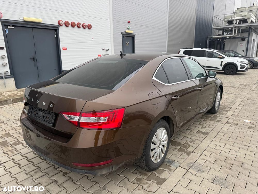 Skoda Superb - 3