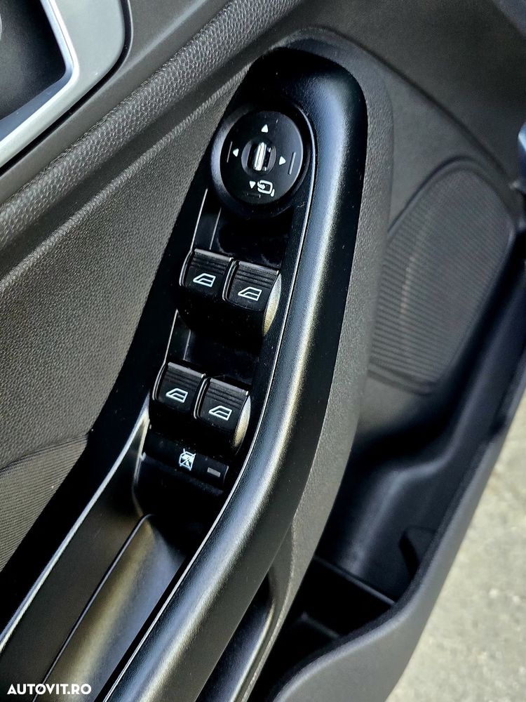 Ford Fiesta - 16
