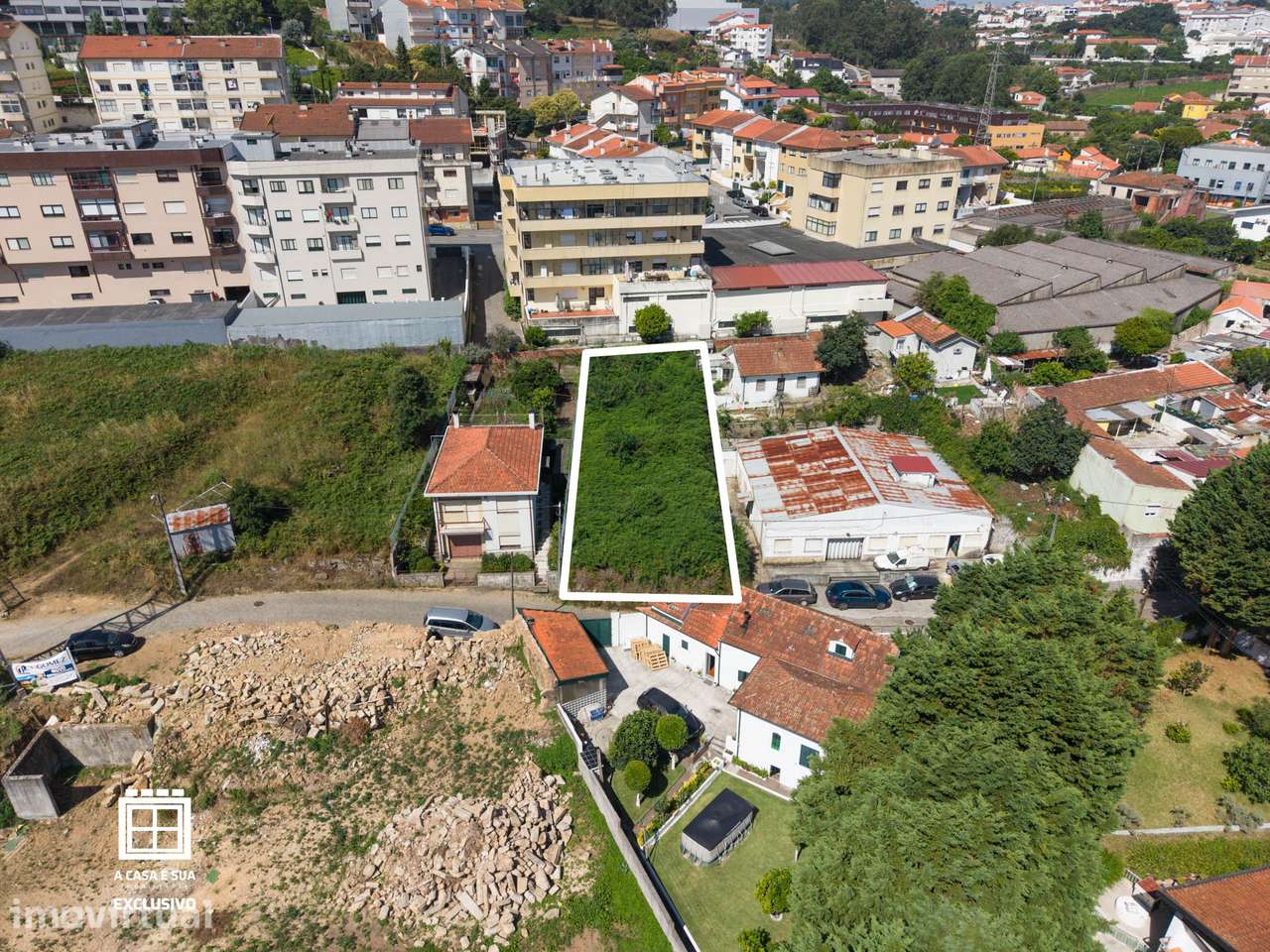 Terreno urbano em Oliveira do Douro, V. N. Gaia - Grande imagem: 5/25
