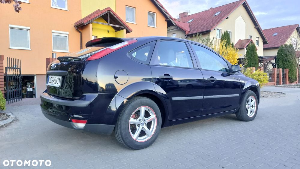 Ford Focus 1.6 16V Trend - 16