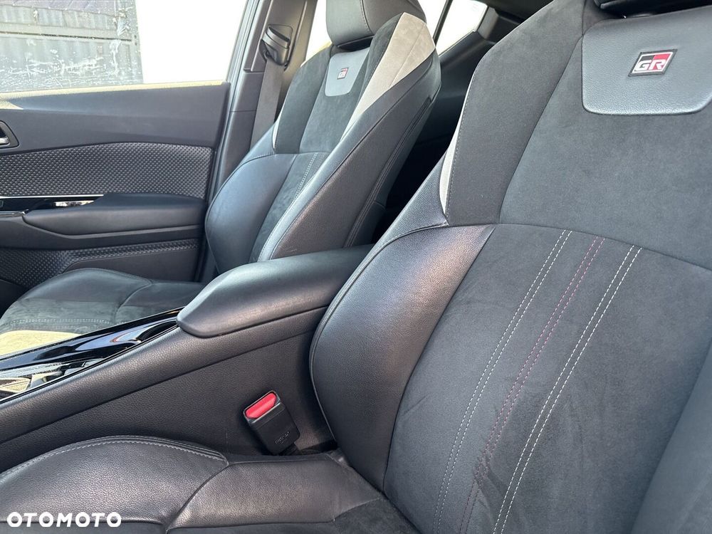 Toyota C-HR 2.0 Hybrid GR Sport - 17