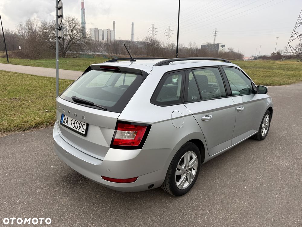 Skoda Fabia 1.0 Ambition - 4