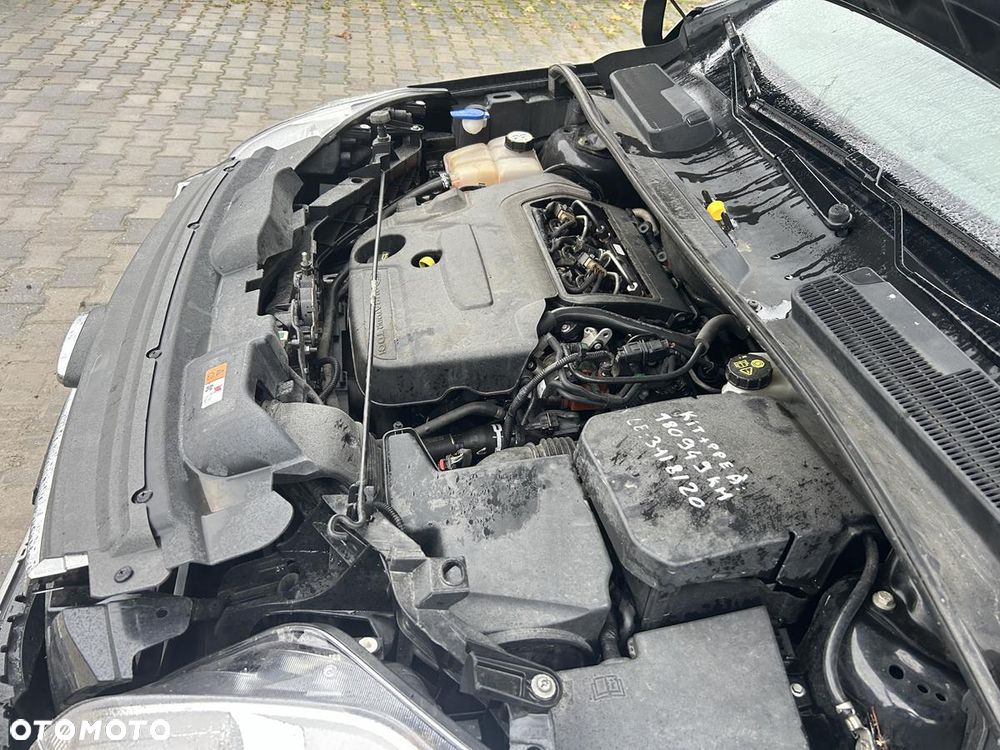 Ford Kuga 2.0 TDCi Titanium - 8