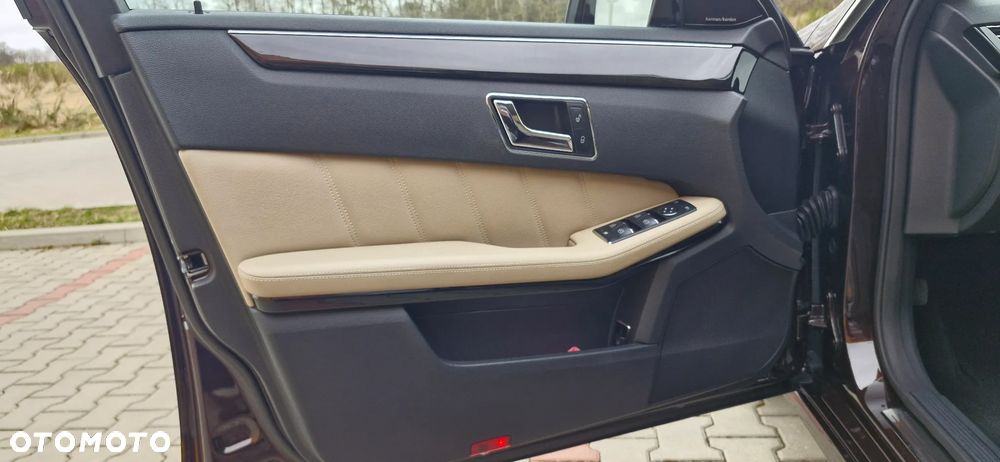 Mercedes-Benz Klasa E 220 CDI Automatik Avantgarde - 16