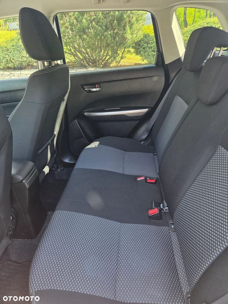 Suzuki Vitara 1.4 Boosterjet Hybrid Comfort - 28