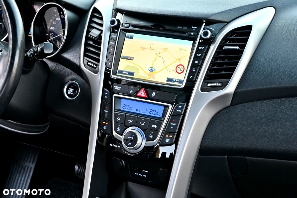 Hyundai i30 1.6 GDI DCT Premium - 25
