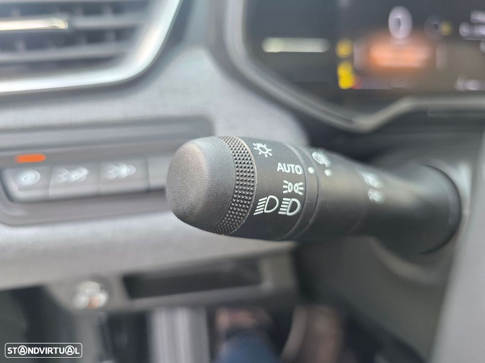 Renault Clio 1.0 TCe Evolution Bi-Fuel - 21