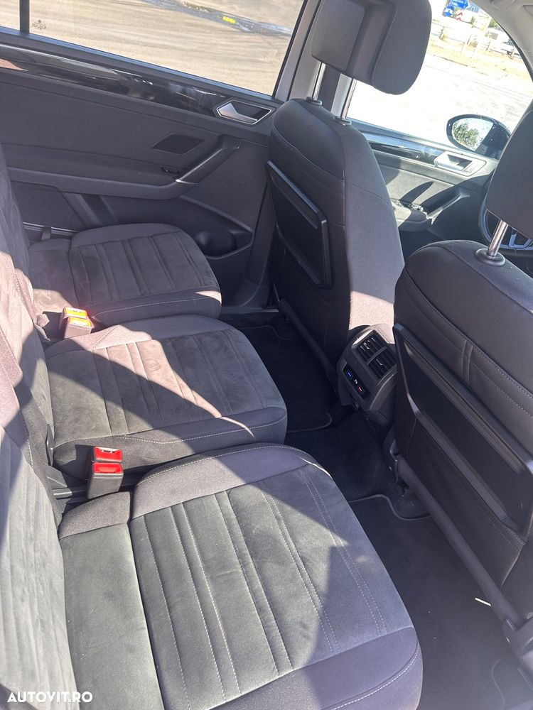 Volkswagen Touran - 19