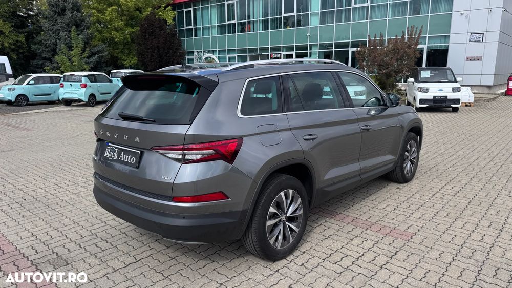 Skoda Kodiaq 2.0 TSI 4X4 DSG SportLine - 4