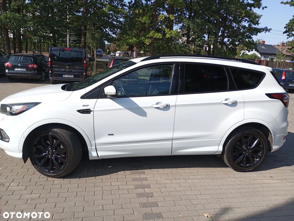 Ford Kuga 2.0 TDCi AWD ST-Line - 4
