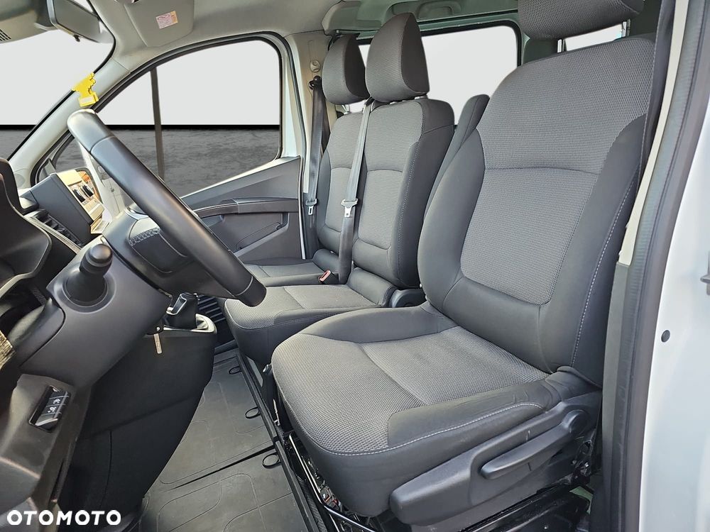 Renault Trafic 2.0 dCi - 12