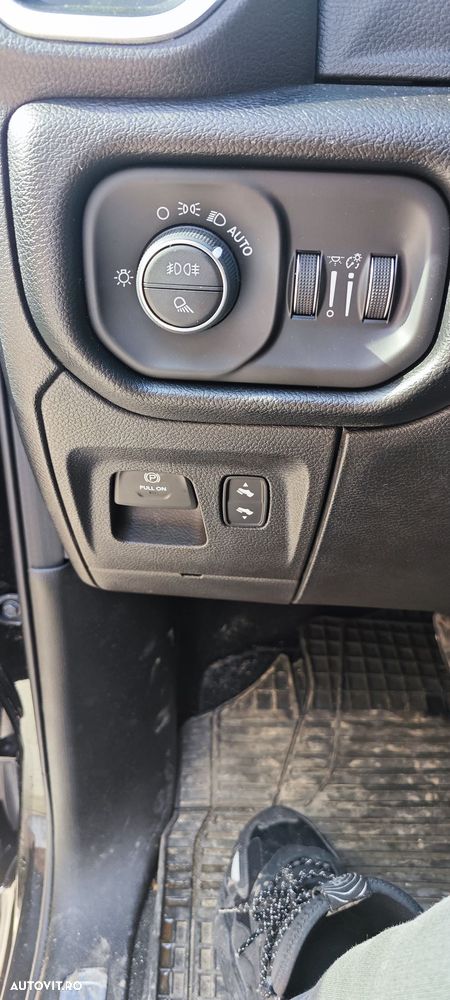 Dodge RAM - 21